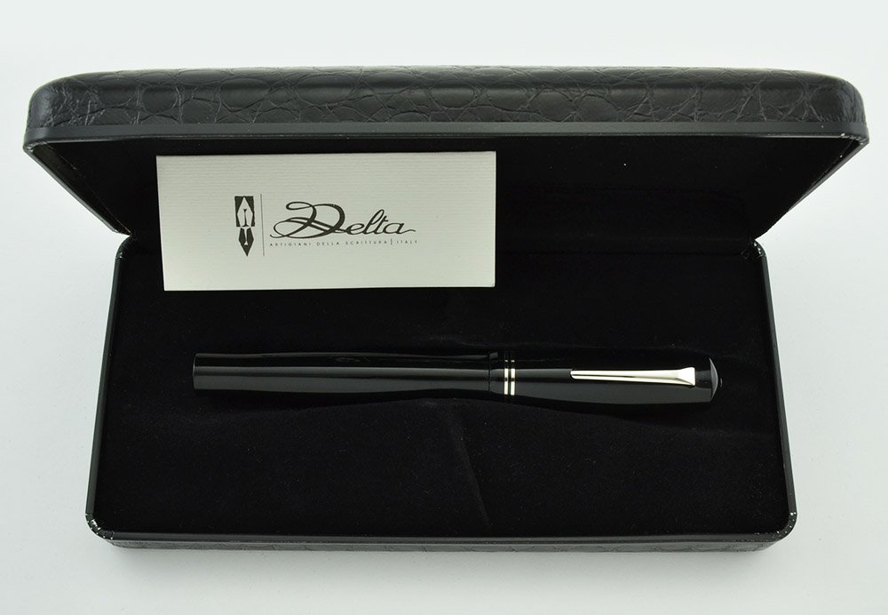 Delta 366 Fountain Pen - Black, Chrome Trim, 18k Fine Nib (Mint in